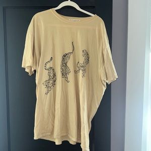 oversized tiger graphic tee